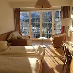 兰德霍斯鲁尔曼酒店 酒店 3*